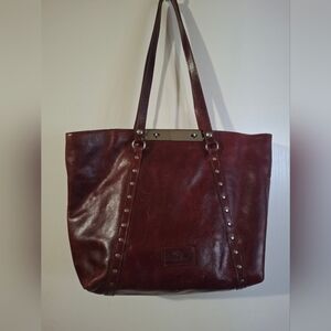 PATRICIA NASH Elegant Burgundy Leather Tote Bag